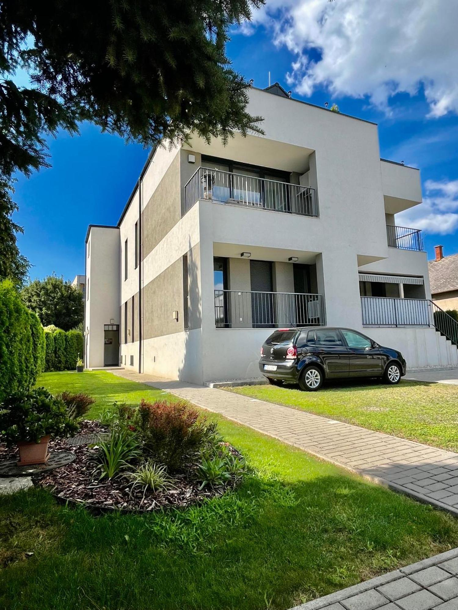 Mor8 Apartment Balatonalmádi